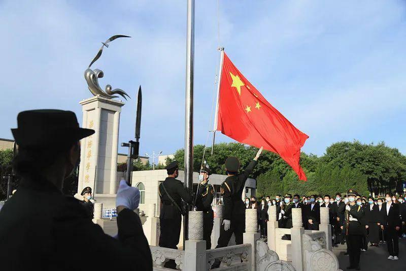小矮怪挖金矿