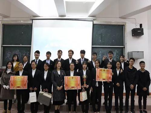 汪峰工作室发声明辟谣女儿签约那英公司 称将追究法律责任