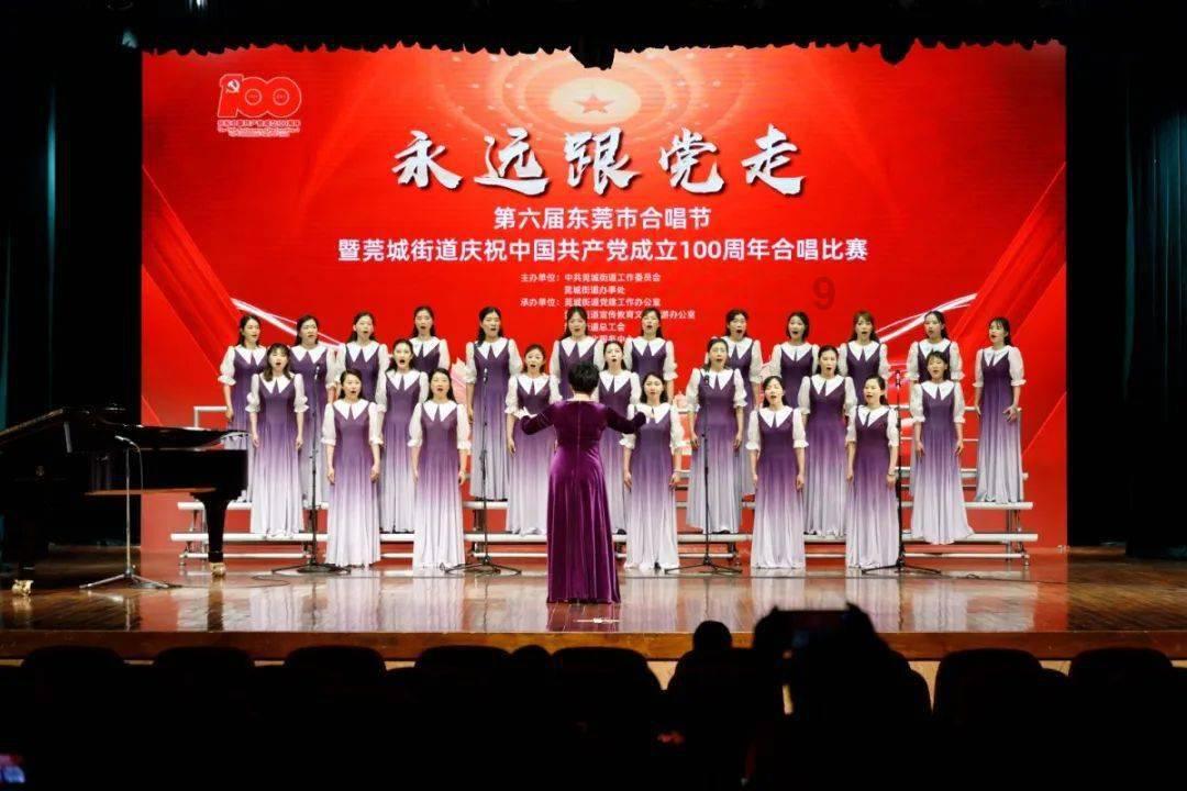 女人身体出现这4个表现，卵巢早衰，多吃这几种食物，保养卵巢！